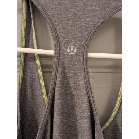 Women's Lululemon Gray Tank Top Size Small - Picture 3 of 5